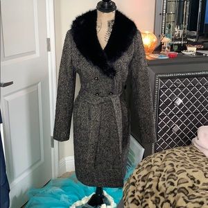 Banana Republic jacket w:faux fur collar